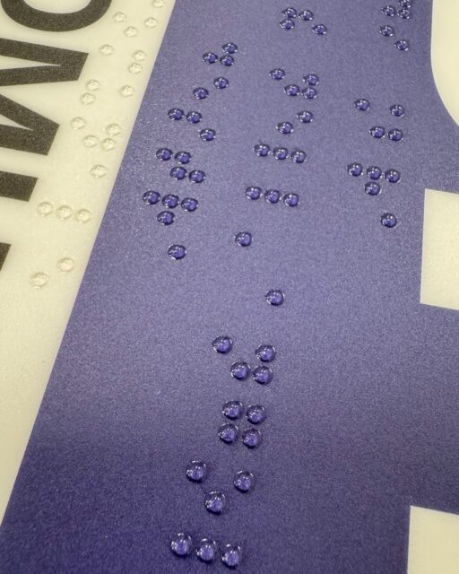 Buona giornata internazionale del #braille! Siamo felici di poter fare la differenza offrendo il nostro servizio di stampa del braille, per comunicare con i sensi oltre che con le parole e perchè la comunicazione sia davvero inclusiva
#brailleart #brailleday #printing